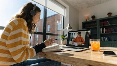 Practical Side Hustles for South African University Students